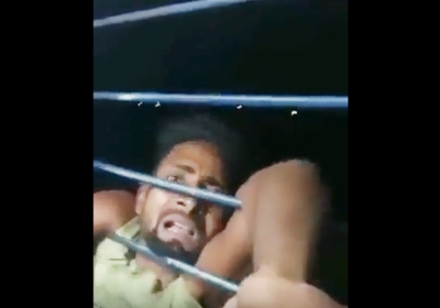 Mobile Snatcher Hanged On Window Of The Running Train