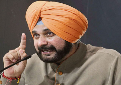 Navjot Singh Sidhu resigns as Punjab Congress Chief 