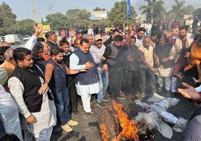 BJP protests against Pak Foreign Minister