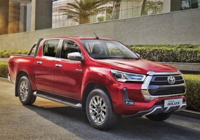 Toyota Hilux new car will overtake Fortuner car