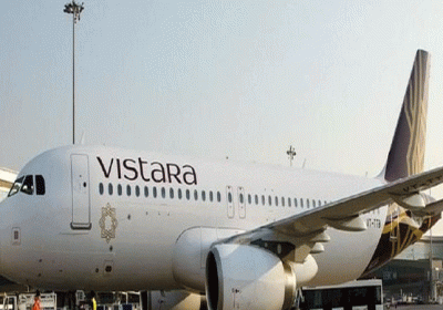  Woman Half Naked in Vistara Flight