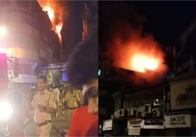 massive fire broke out in jhaveri market in mumbai 