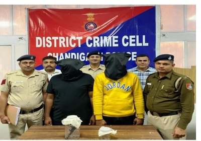 Police Arrested two accused with a Country-made Pistol