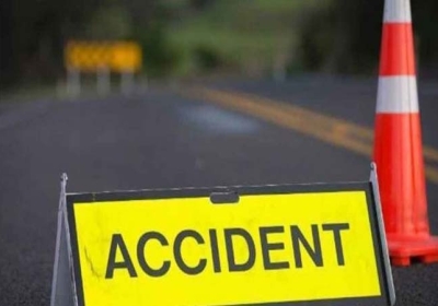Four Killed in Car-Truck Collision in Gujarat 
