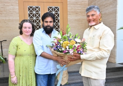 The Chief Minister arrived to meet the Deputy Chief Minister