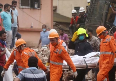 Barabanki Building Collapsed 2 Dead Some Injured 