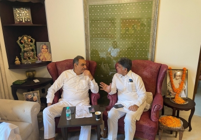 Prayer meeting for the mother of BJP leader Sanjay Tandon