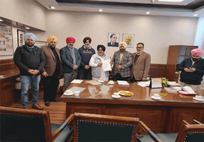 Chetan Singh Jodamajra assures to provide all possible assistance to potato growers
