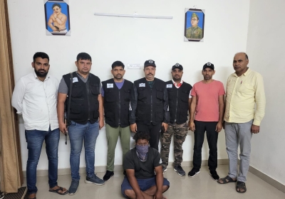 1 Lakh Prize Crook Arrested