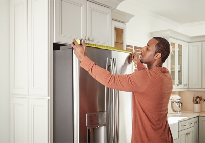 Know how to manage distance between fridge and wall at home.
