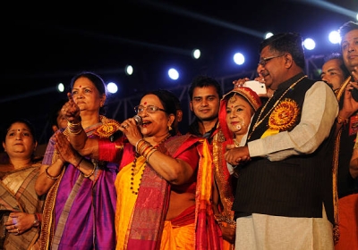 उन्हें “बिहार कोकिला” का उपनाम भी मिला