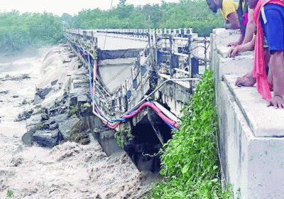 Ban on swimming and bathing in rivers and drains to ensure that flood does not wreak havoc again in 