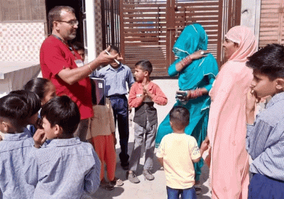 Guruji will knock from door to door to increase enrollment in government schools