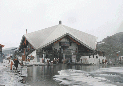 The doors of Sikh holy shrine Hemkund Sahib will open on May 25