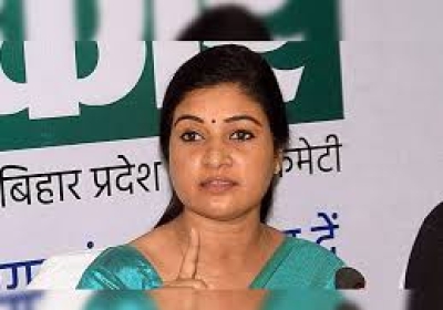 कांग्रेस पार्टी ने शुक्रवार को आगामी दिल्ली विधानसभा चुनाव में कालकाजी निर्वाचन क्षेत्र के लिए अलका लांबा को अपना उम्मीदवार घोषित किया। 