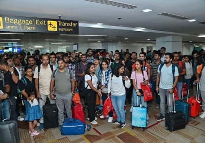 First Flight Of Operation Ajay Carrying 212 Indian From Israel at Delhi Airport