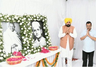 Tributes paid to Mahatma Gandhi and Lal Bahadur Shastri