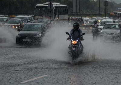 Delhi and Noida Wake Up To Heavy Rain Minimum Temperatures 25 Degrees Celsius