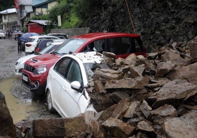 Himachal Due To Landslide 12 Killed After Heavy Rains Red Alert Issued 