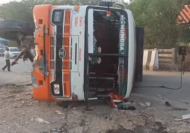 uphj0oi4_chittorgarh-bus-accident-_625x300_26_May_26