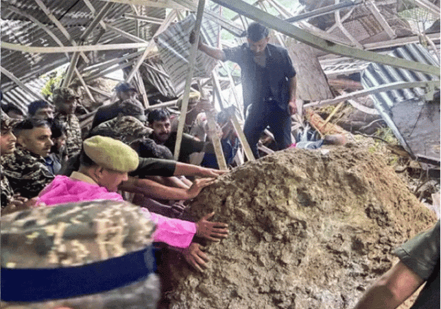 Landslide on Vaishno Devi route, 7 killed
