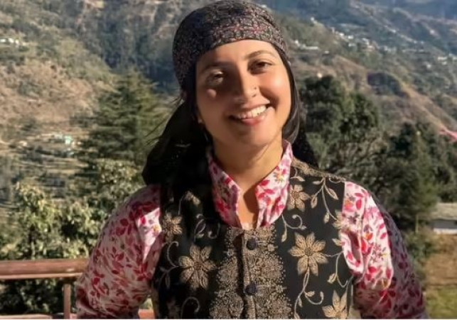 Ishita Pundir Controversy