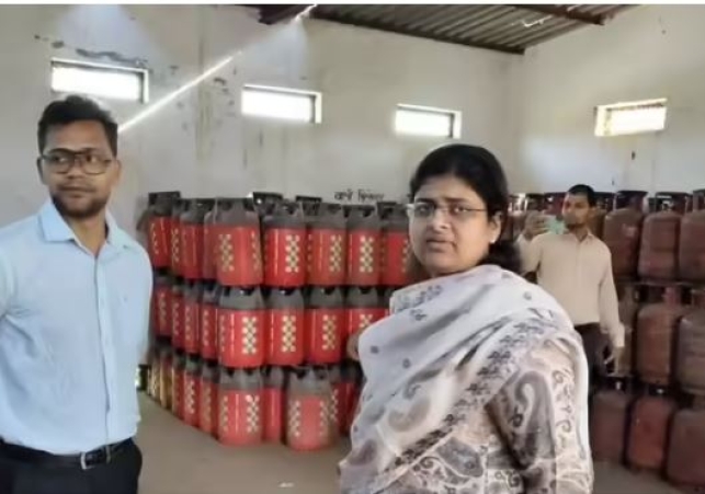 Gas Cylinder Black Marketing Racket Busted