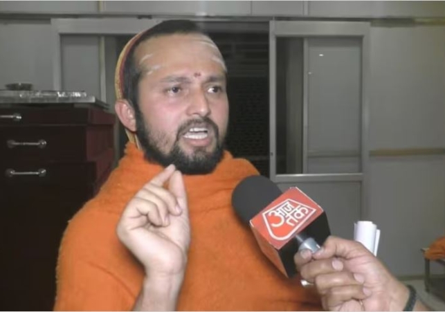 Mukundanand targets Yogi government