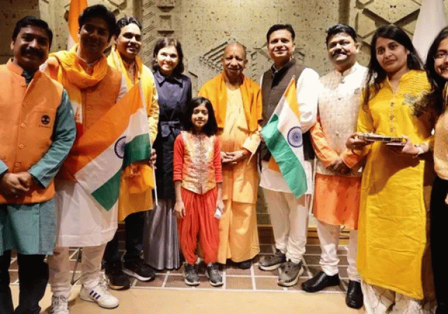 CM Yogi received a warm welcome from NRIs