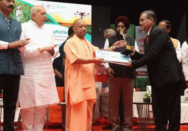 Yogi Adityanath honored scientists